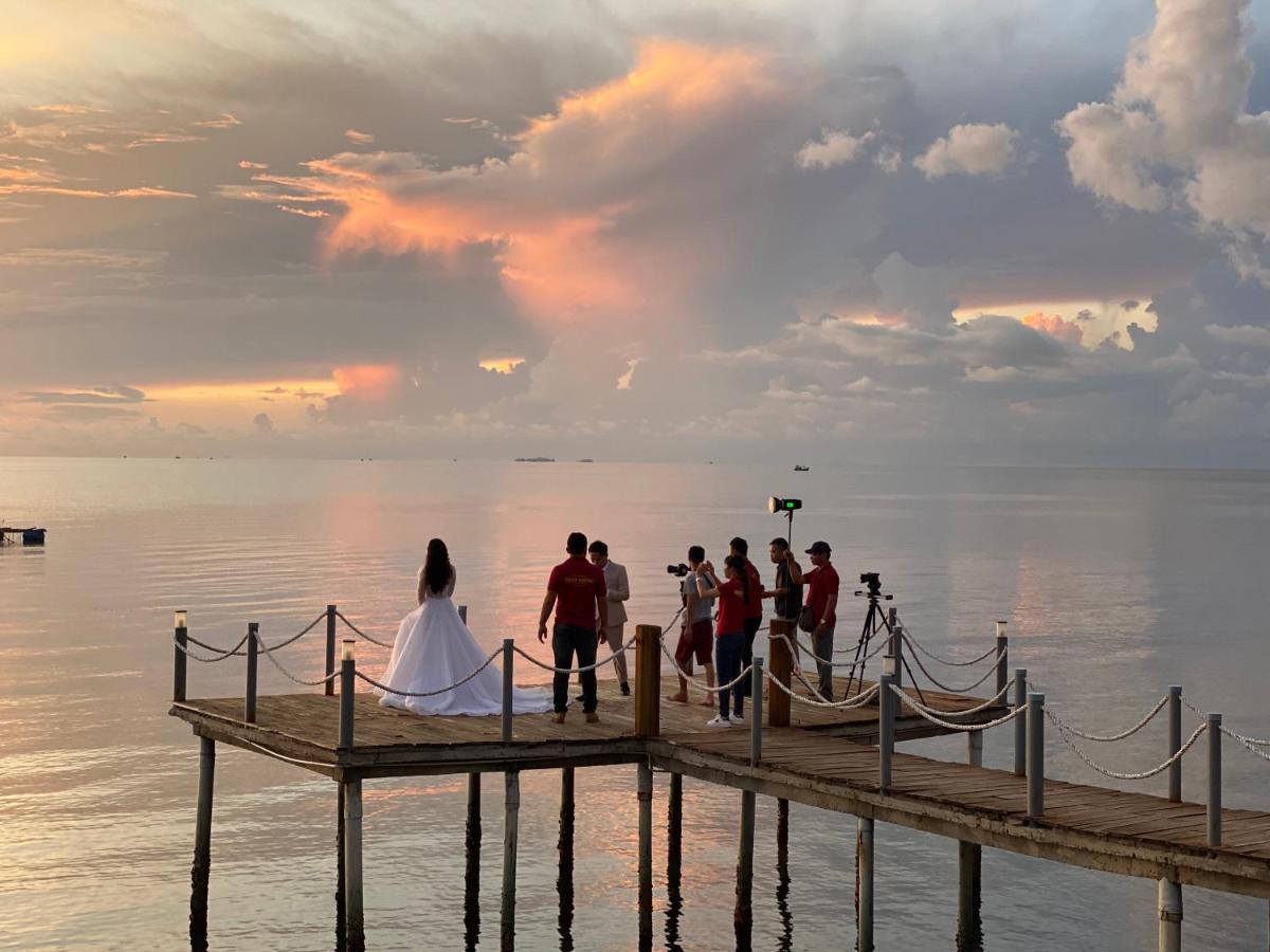 The Pier Phu Quoc Resort Exterior photo