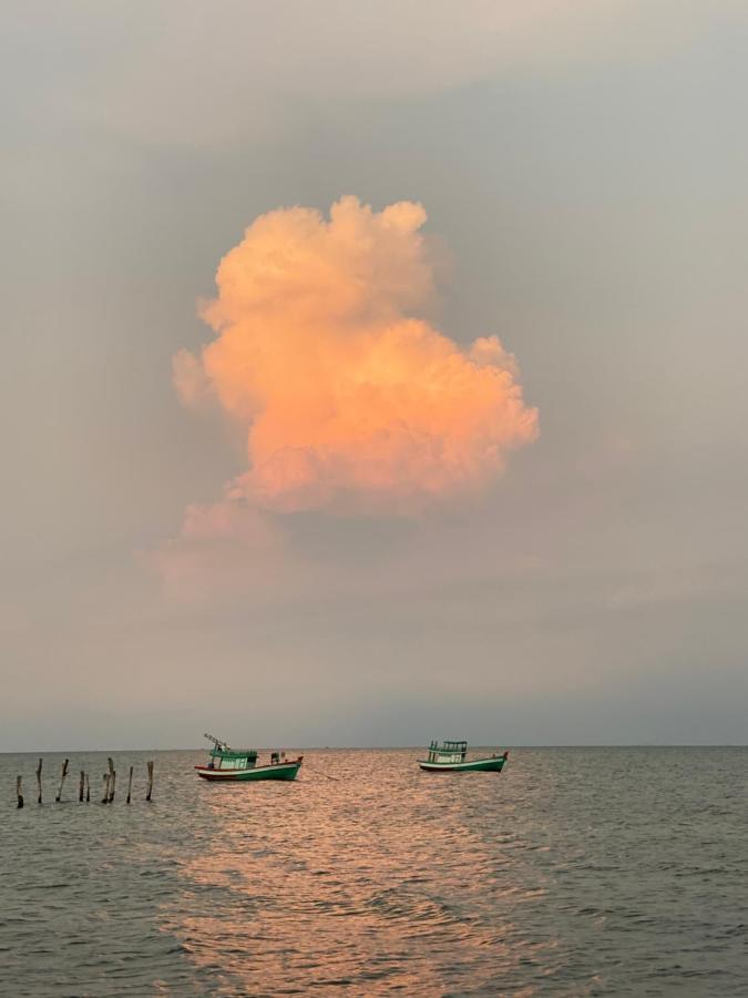 The Pier Phu Quoc Resort Exterior photo