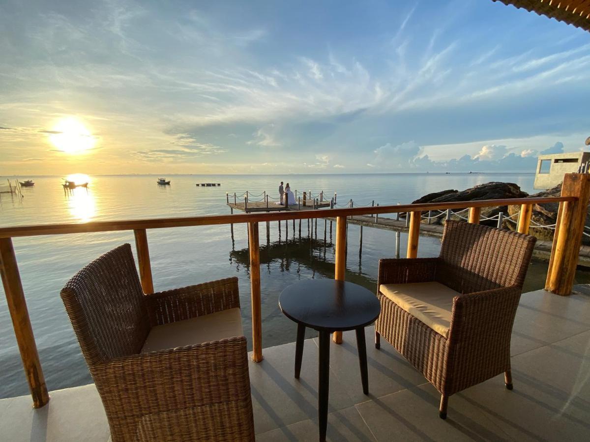 The Pier Phu Quoc Resort Exterior photo