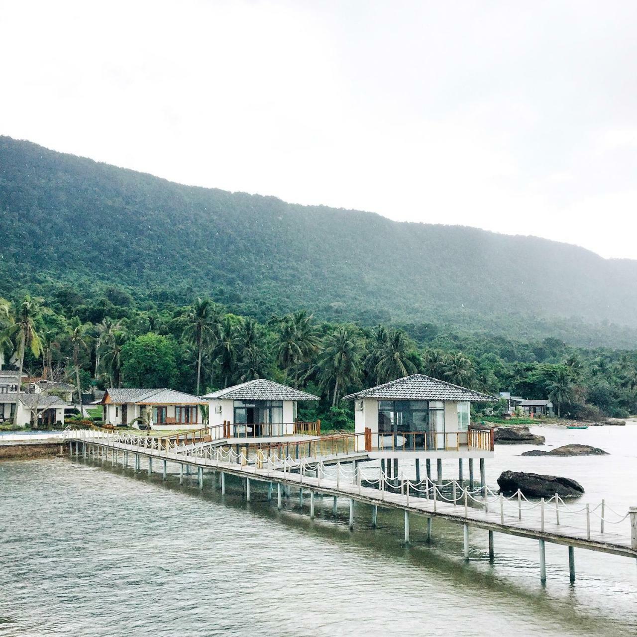 The Pier Phu Quoc Resort Exterior photo