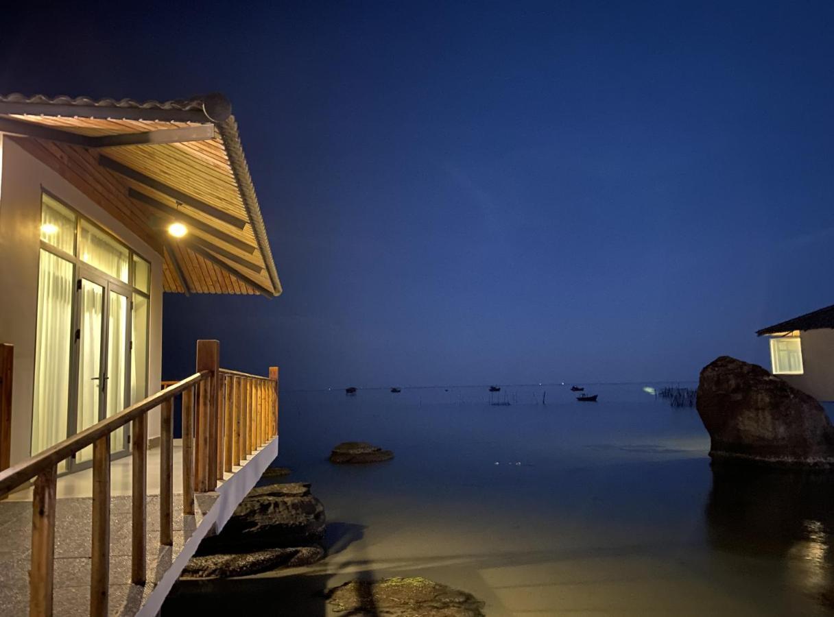 The Pier Phu Quoc Resort Exterior photo